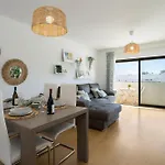 Olhao, 2min Island Ferry, Pool, Free Parking Appartement