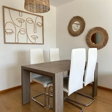 Apartment 2 Minutes To Island Ferry, Pool, Private Parking Olhao