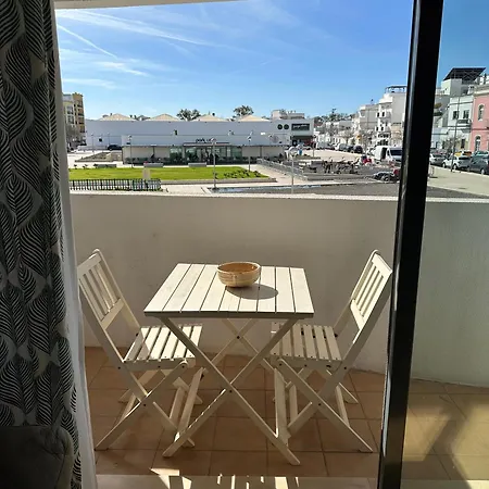 2 Minutes To Island Ferry, Pool, Private Parking * Olhao