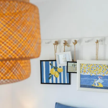 2 Minutes To Island Ferry, Pool, Private Parking Olhao